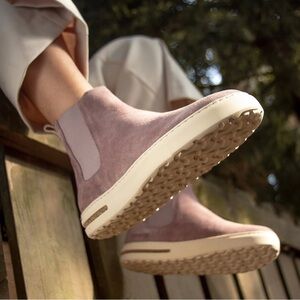NEW | Birkenstock Bend Chelsea Boots in Suede Leather